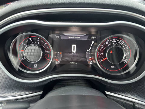 2015 Dodge Challenger SXT Plus