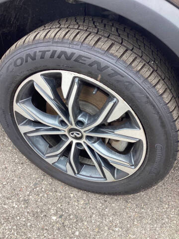 2018 Infiniti QX30 Premium