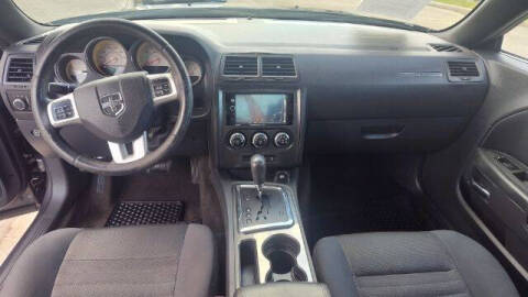 2013 Dodge Challenger SXT