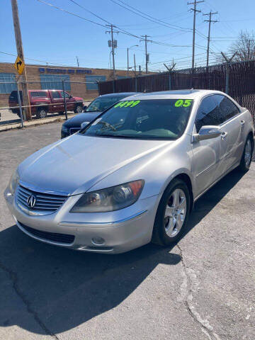 2005 Acura RL for sale at Square Business Automotive in Milwaukee WI
