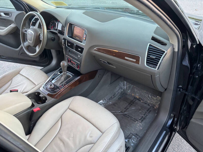 2011 Audi Q5 3.2 quattro Premium Plus