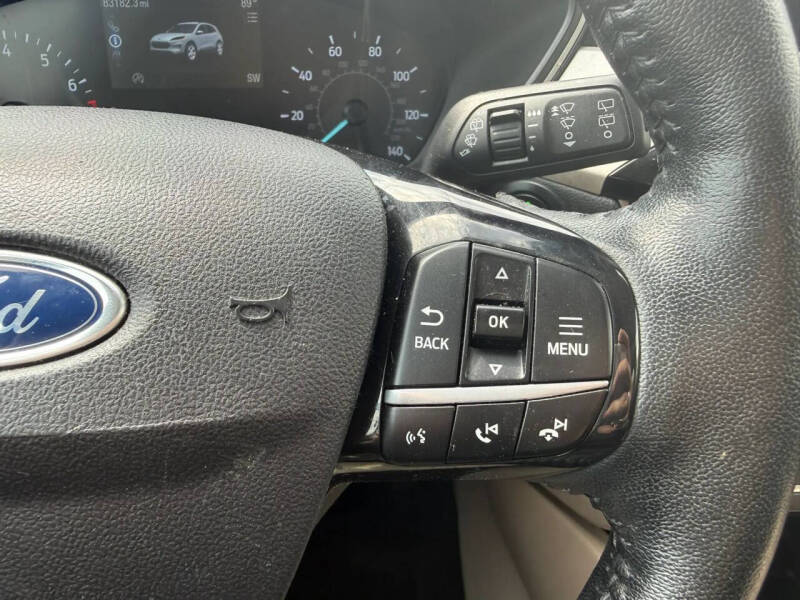 2021 Ford Escape SEL