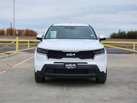 2023 Kia Sorento LX