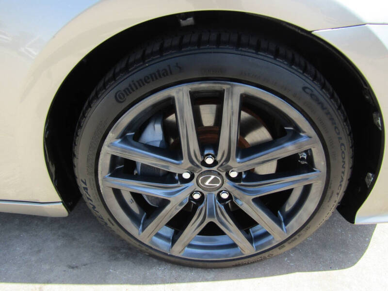 2016 Lexus IS 200t