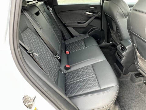 2025 Audi SQ6 e-tron quattro Prestige