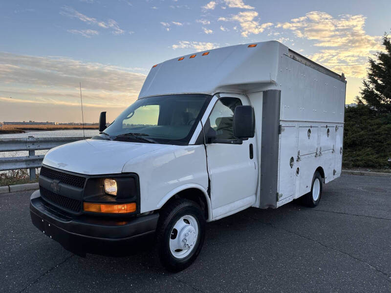2005 Chevrolet Express G3500's photo