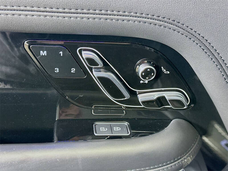 2021 Land Rover Range Rover P525 HSE Westminster Edition