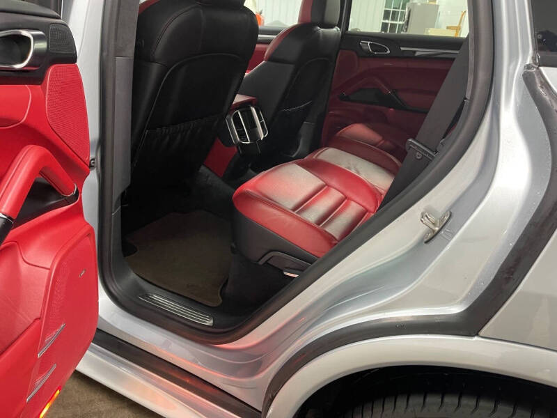 2018 Porsche Cayenne GTS