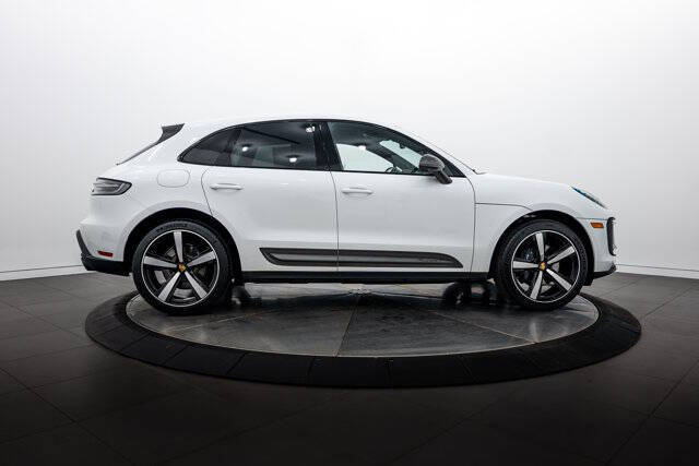 2026 Porsche Macan T