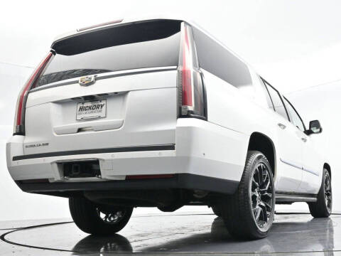 2017 Cadillac Escalade ESV Luxury