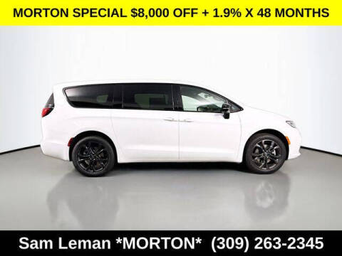2026 Chrysler Pacifica Select