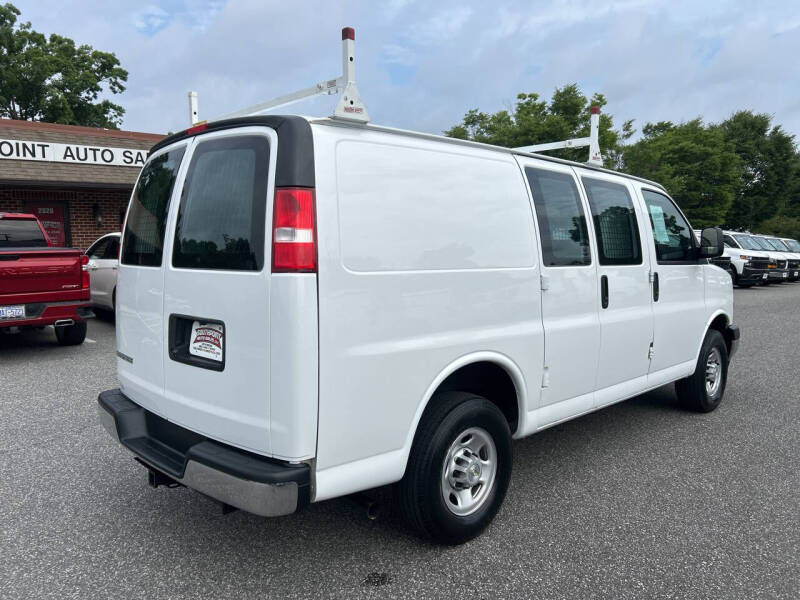 2022 Chevrolet Express 2500