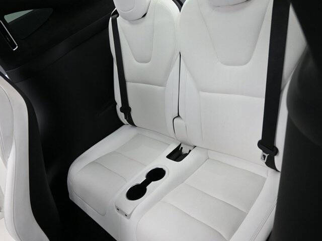 2022 Tesla Model X Plaid