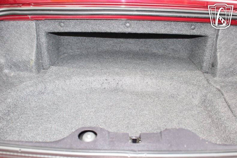 2004 Ford Thunderbird Deluxe