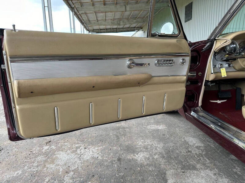 1961 Ford Thunderbird