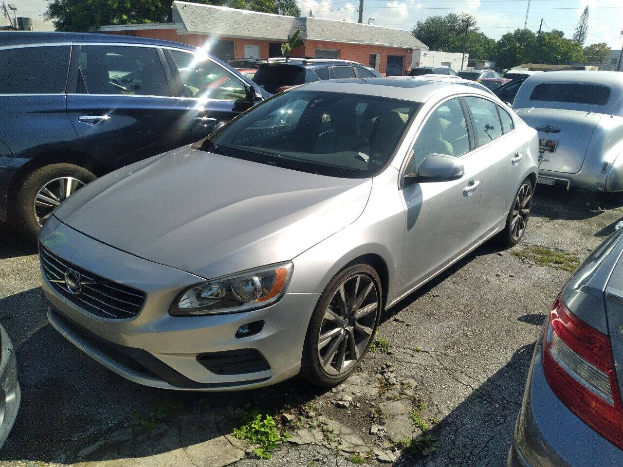 2015 VOLVO S60 Sedan - $8,500