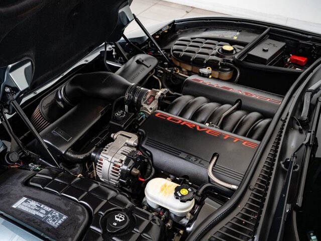 2004 Chevrolet Corvette