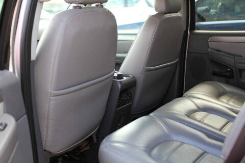 2005 Ford Explorer XLT