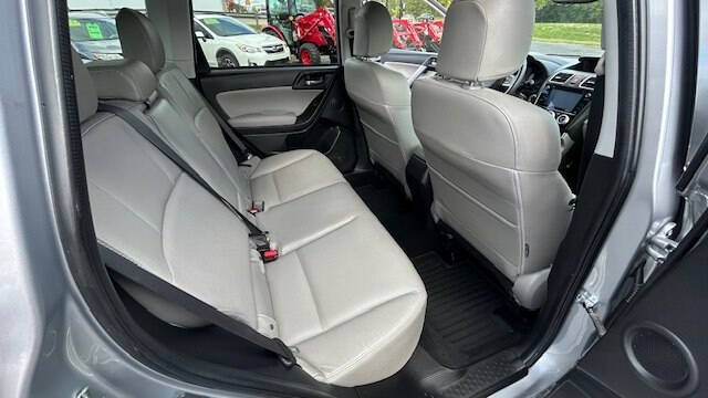 2016 Subaru Forester 2.5i Touring