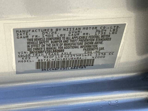 2025 Nissan Versa SR