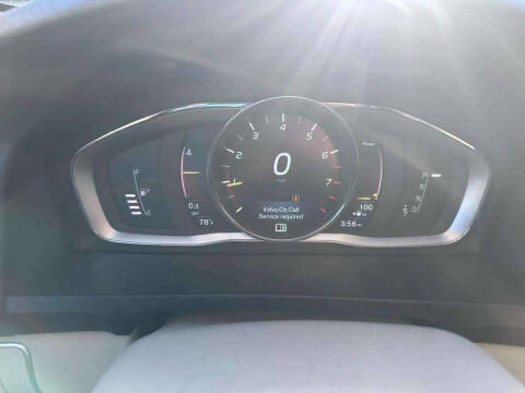 2016 Volvo V60 T5 Drive-E Premier