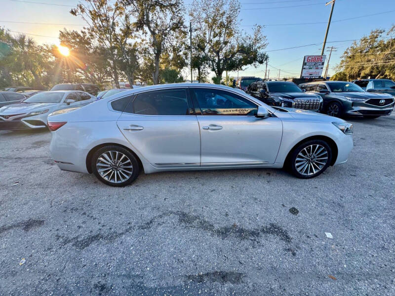 2017 Kia Cadenza Limited
