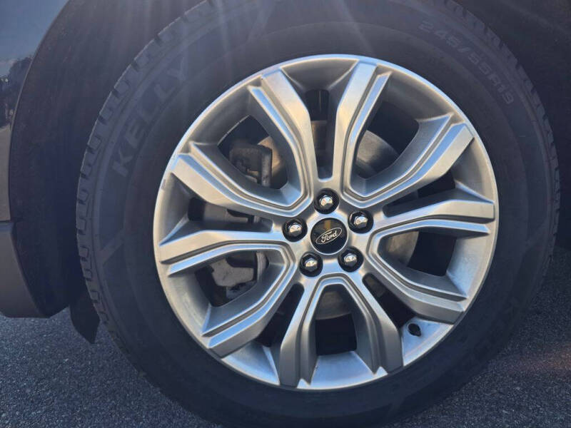 2024 Ford Edge Titanium