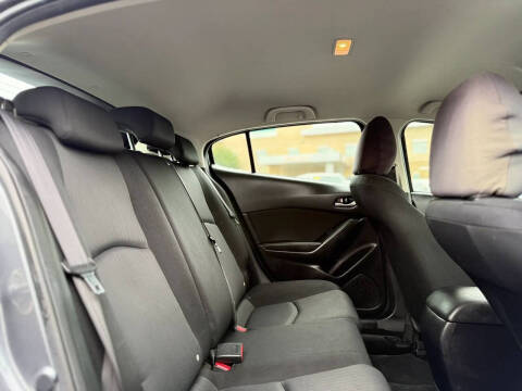 2016 Mazda MAZDA3 i Sport