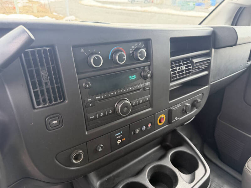 2016 Chevrolet Express 2500