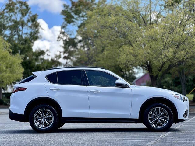 2022 Alfa Romeo Stelvio Sprint