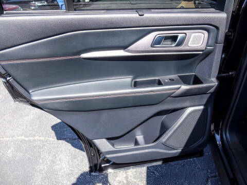 2025 Ford Explorer ST