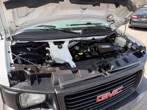 2017 GMC Savana LS 3500