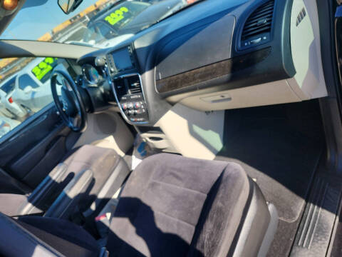2013 Dodge Grand Caravan SE