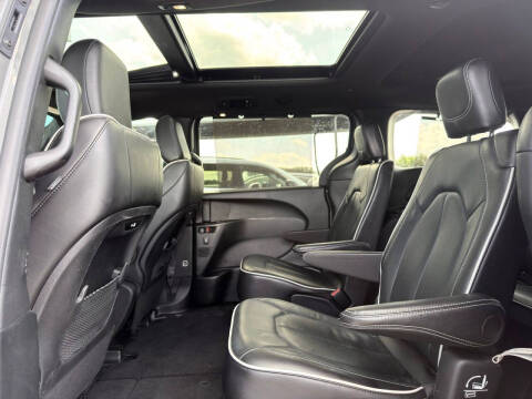 2025 Chrysler Pacifica Limited