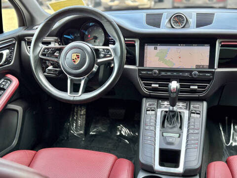 2020 Porsche Macan S