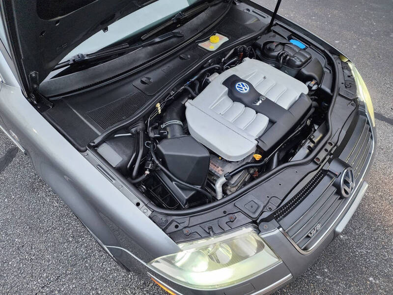 2003 Volkswagen Passat W8 4Motion