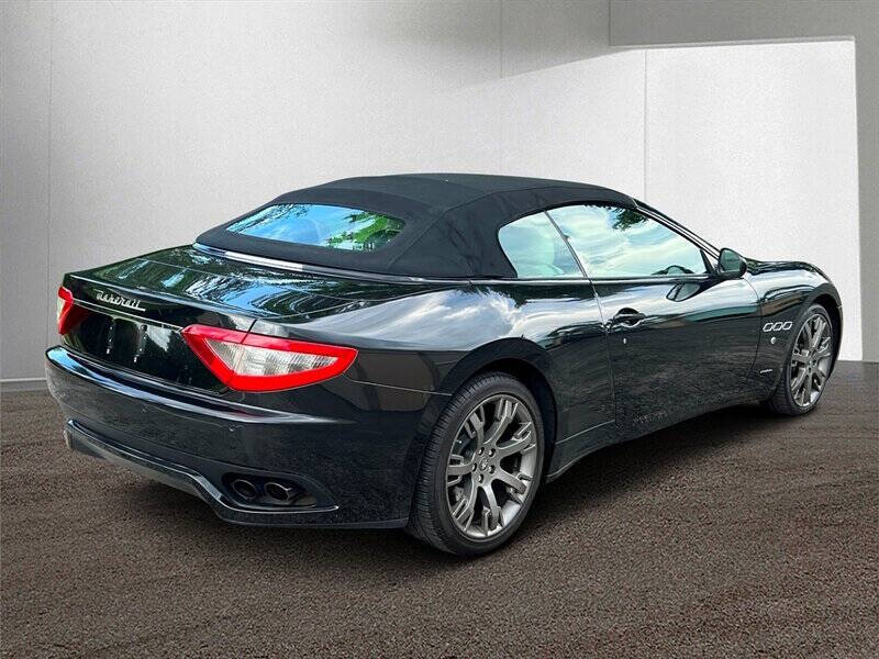 2014 Maserati GranTurismo Base photo 39