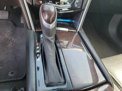 2013 Cadillac XTS Luxury Collection