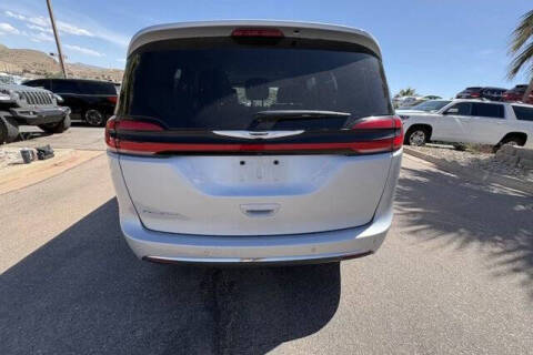 2024 Chrysler Pacifica Touring L