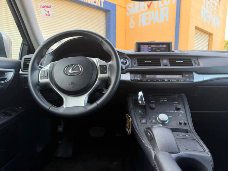 2013 Lexus CT 200h