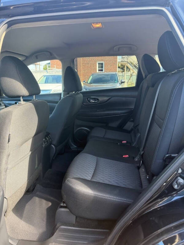 2018 Nissan Rogue SV