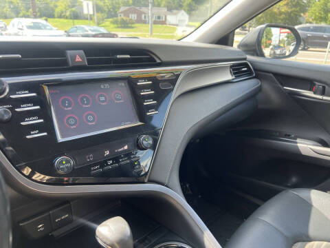 2019 Toyota Camry SE