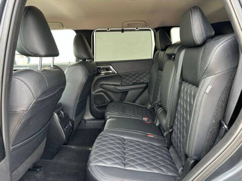 2024 Mitsubishi Outlander SEL