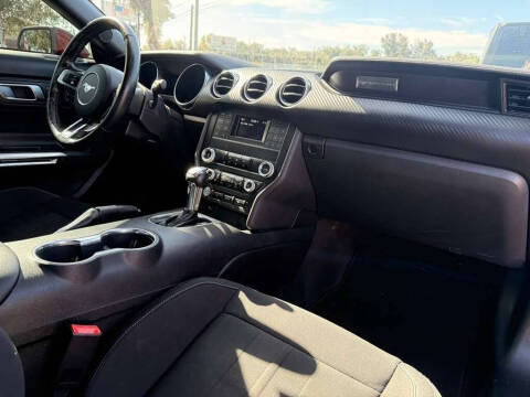 2022 Ford Mustang EcoBoost