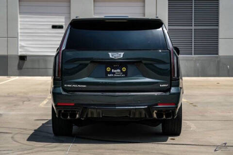 2025 Cadillac Escalade-V