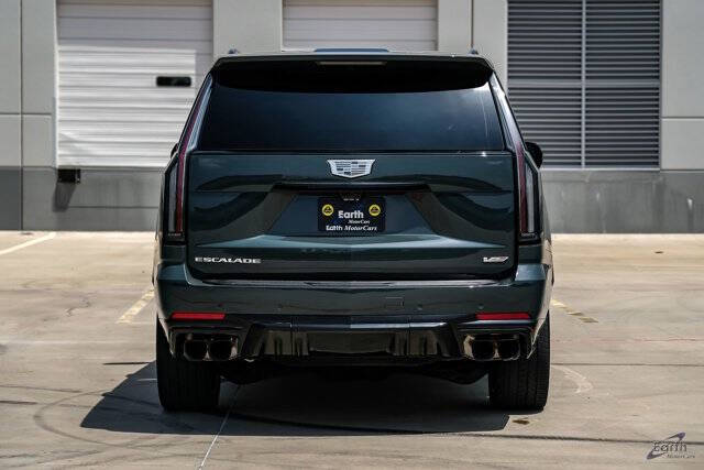 2025 Cadillac Escalade-V