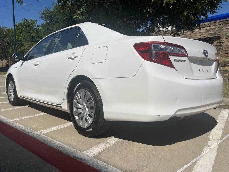 2012 Toyota Camry Hybrid LE