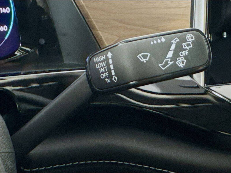 2024 Volkswagen Atlas SE