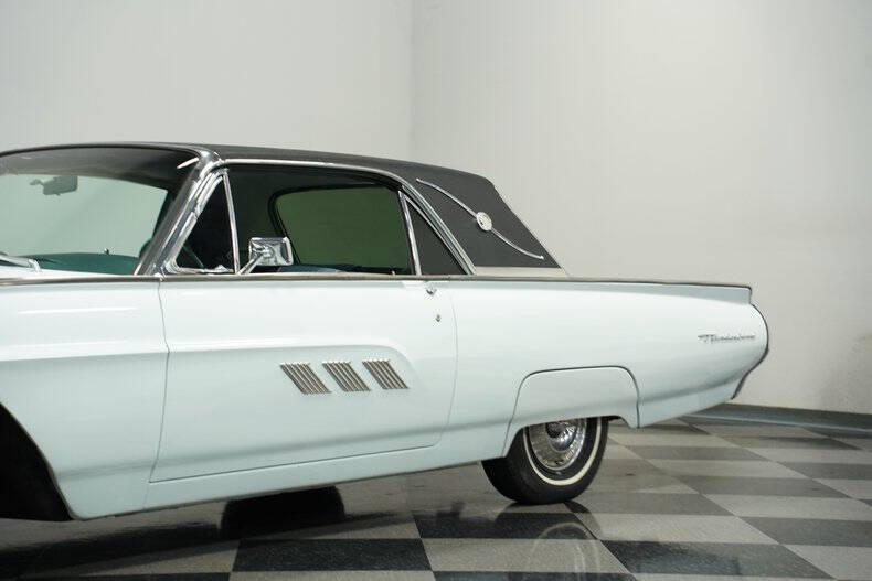 1963 Ford Thunderbird