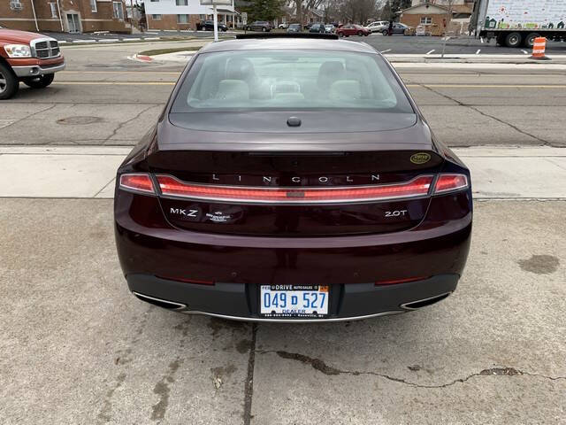 2017 Lincoln MKZ Select